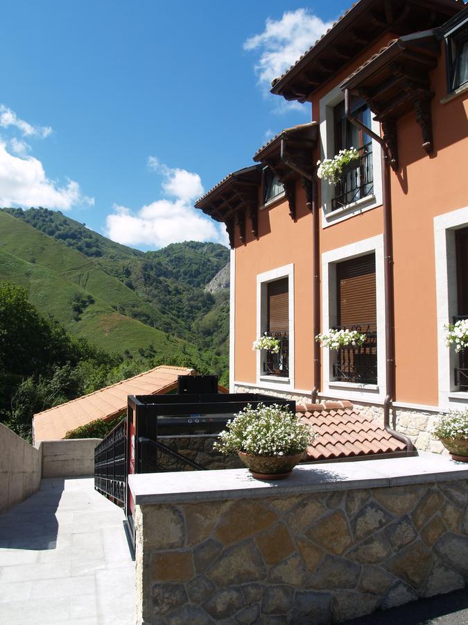 Hotel La Casona De Llerices กังกัส เด โอนิส ภายนอก รูปภาพ
