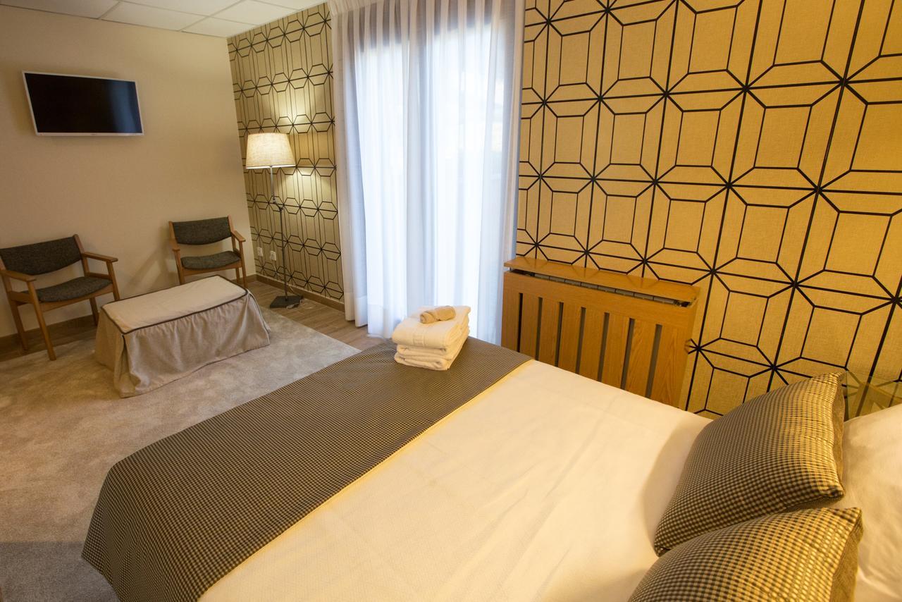 Hotel La Casona De Llerices กังกัส เด โอนิส ภายนอก รูปภาพ