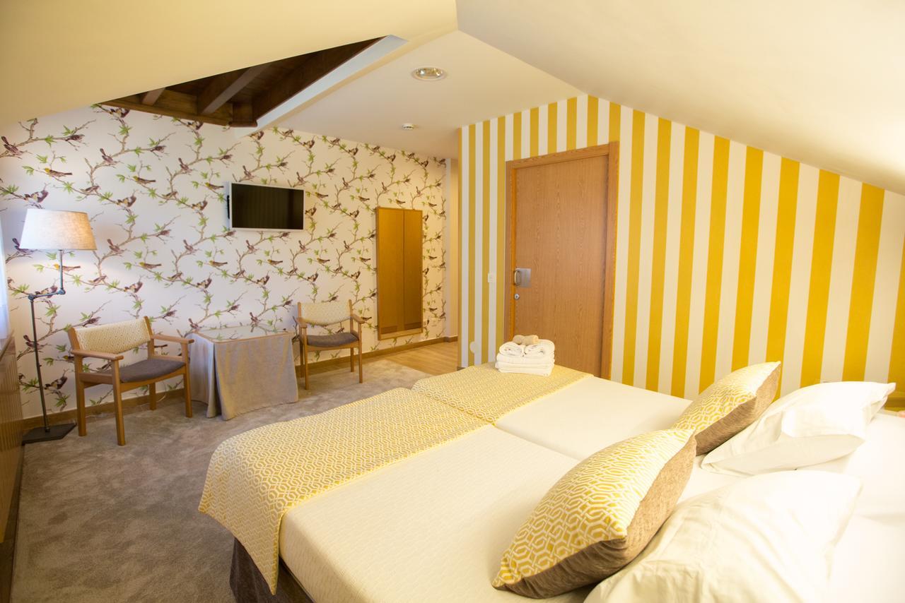Hotel La Casona De Llerices กังกัส เด โอนิส ภายนอก รูปภาพ