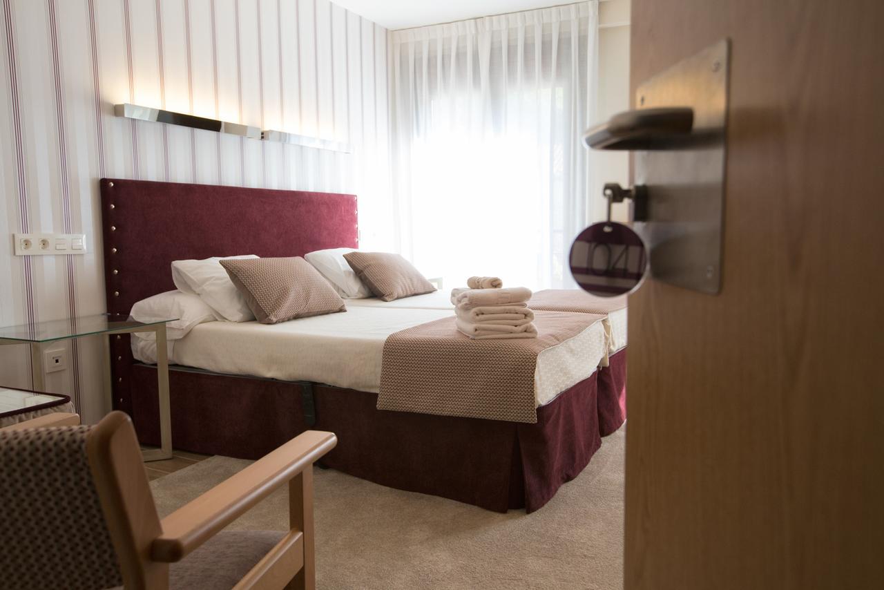 Hotel La Casona De Llerices กังกัส เด โอนิส ภายนอก รูปภาพ