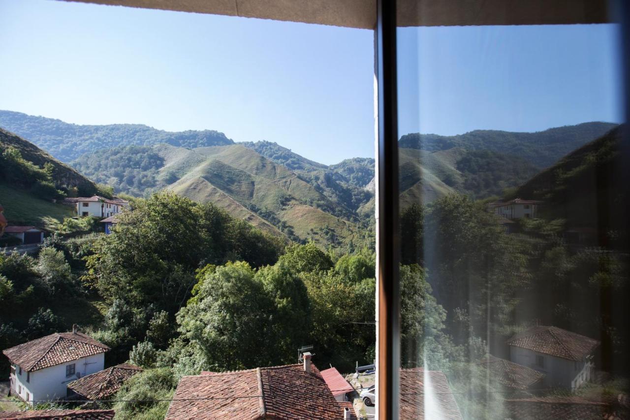 Hotel La Casona De Llerices กังกัส เด โอนิส ภายนอก รูปภาพ